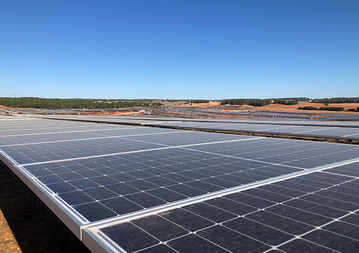 Foto Iberdrola obtiene la DIA de la fotovoltaica de Puertollano que suministrará energía a la mayor planta de hidrógeno verde de Europa.